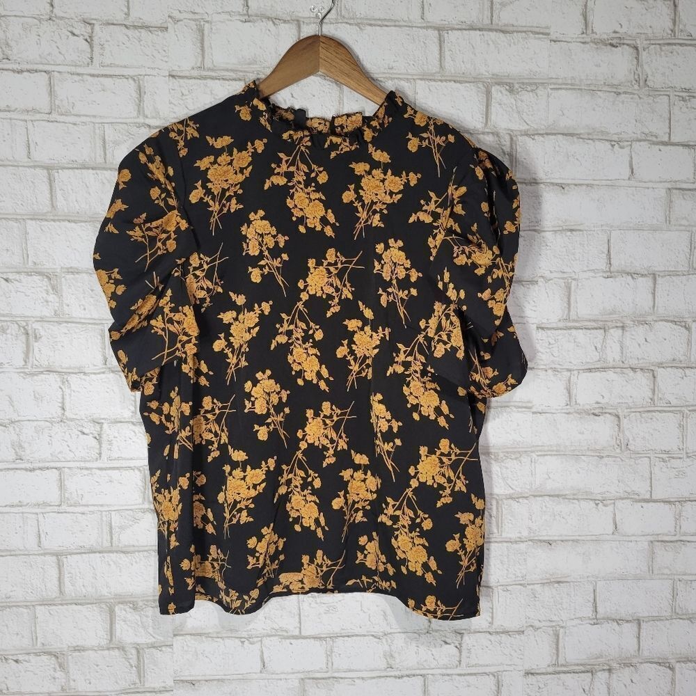 SHEIN Curve gold floral‎ black blouse